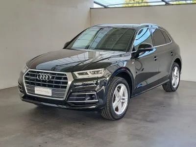 AUDI Q5 40 TDI quattro S line Plus