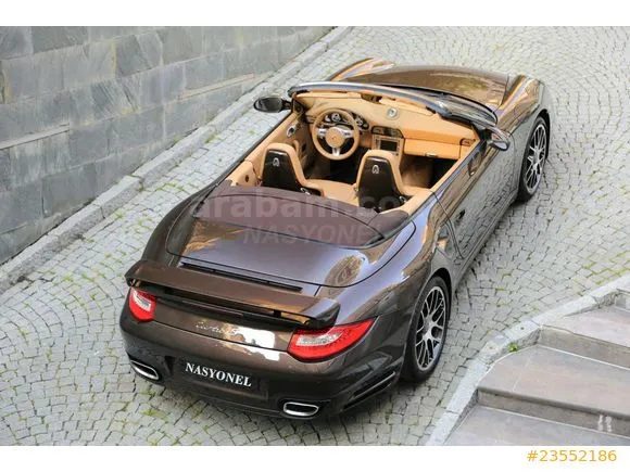 Porsche 911 Turbo Image 3